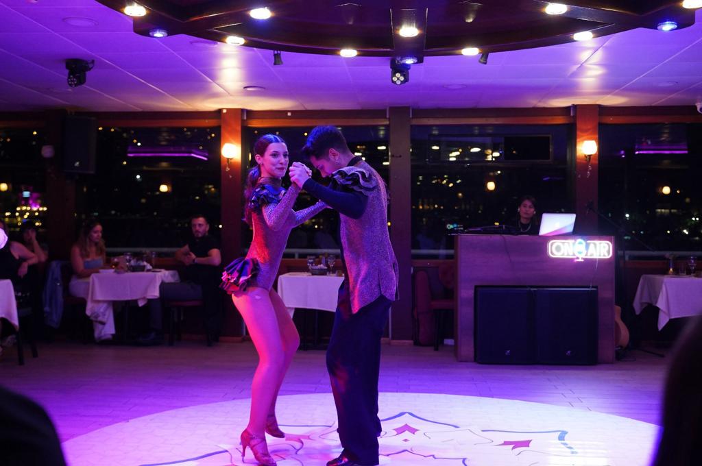 BOSPHORUS DINNER CRUISE & TURKISH NIGHT SHOW (STANDARD TABLE WITH ALCOHOL) 