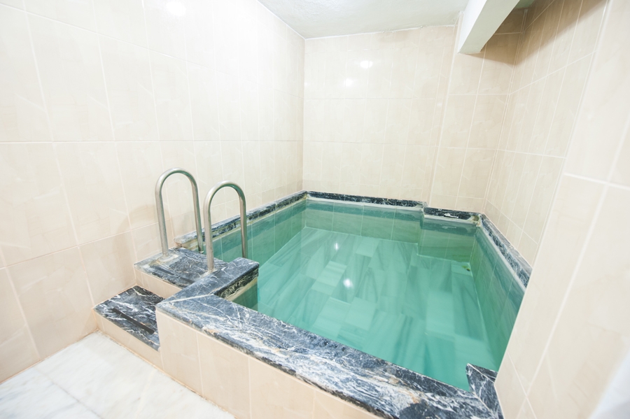 HAMAM IN THE CENTER OF OLD CITY 