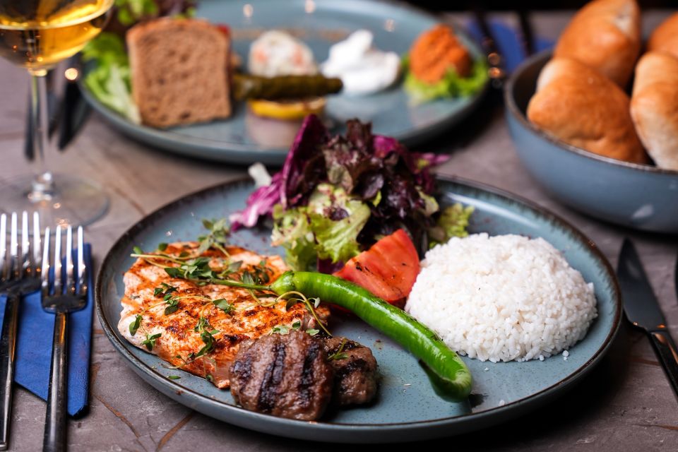 Dinner + Unlimited Soft Drinks + Private V.I.P Table ( 1 st and 2nd Row )   + Shows with Hotel Transfer