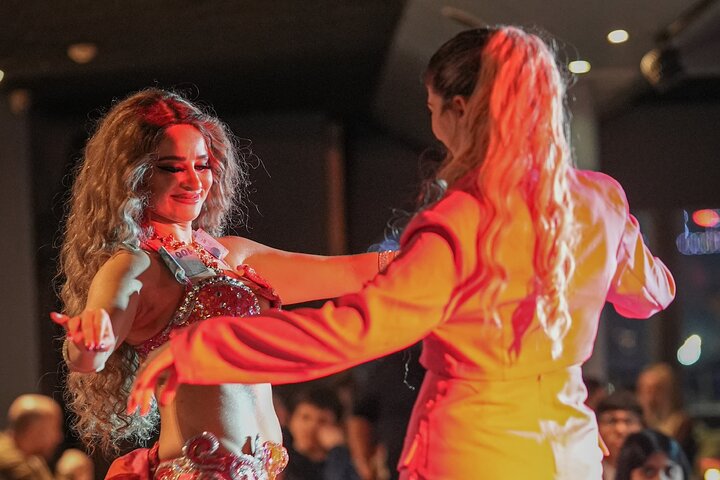 Dinner + Unlimited Soft Drinks + Private V.I.P Table ( 1 st and 2nd Row )   + Shows with Hotel Transfer